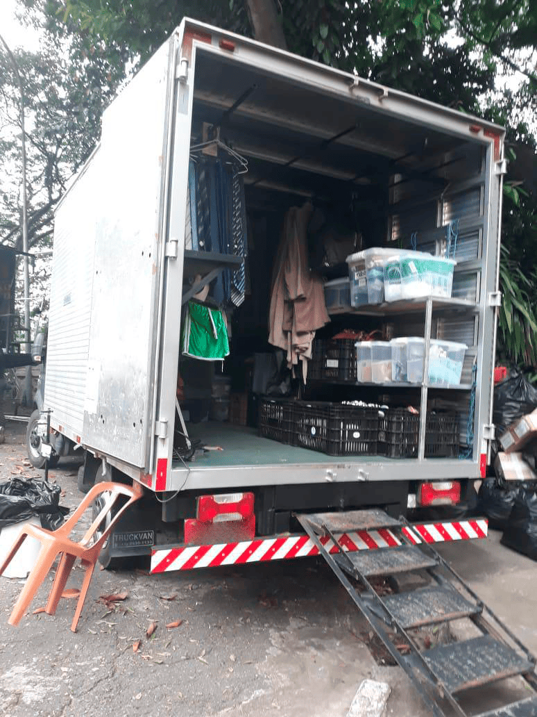 Transporte de mercadorias e equipamentos para feiras e eventos